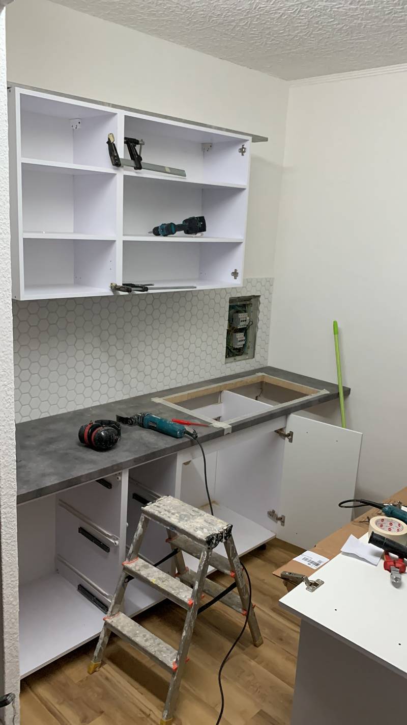 S5 3 Zimmer Etagen Wohnung – Renovierungsphase